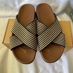 Rothy’s Weekend Slides in Toffee Stripe Size 10